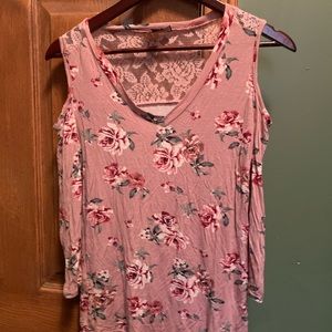 3 for $15‼️‼️open shoulder blouse